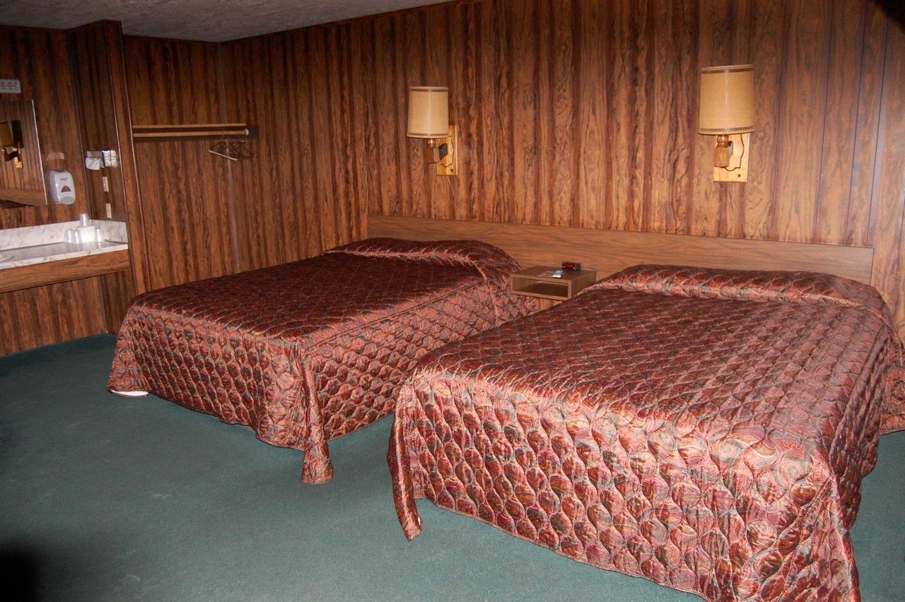 The Village Inn Motel & Restaurant Challis Exterior photo